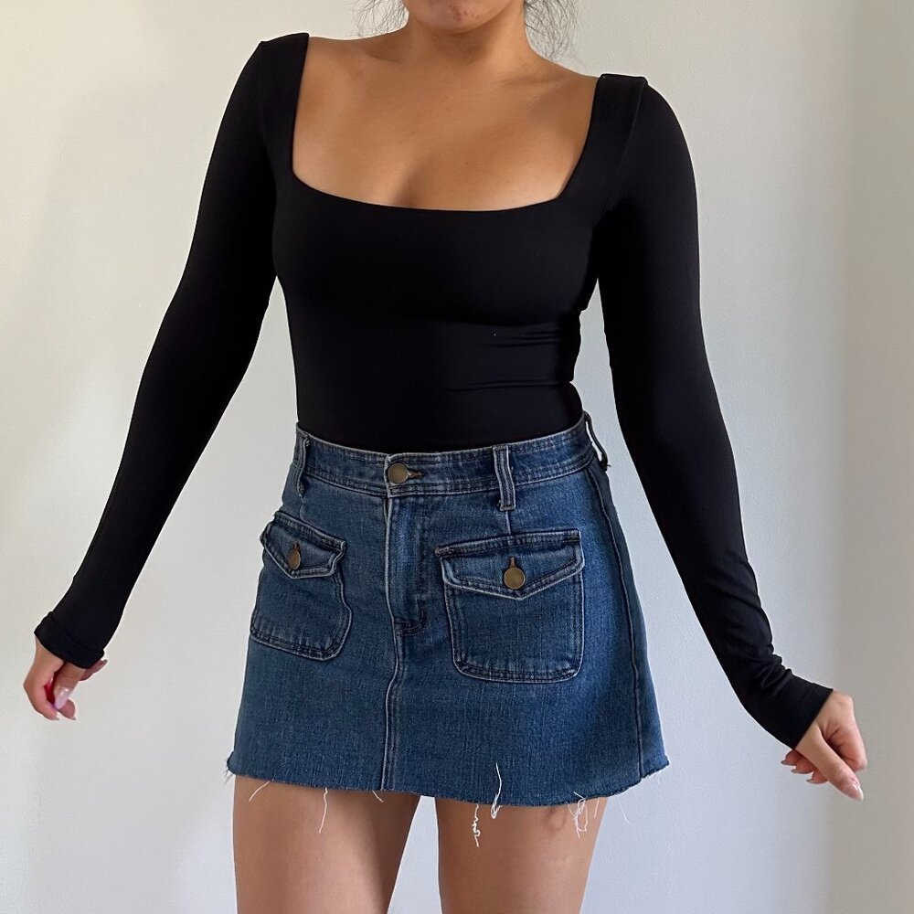 Aritzia Contour Squareneck Bodysuit Size S